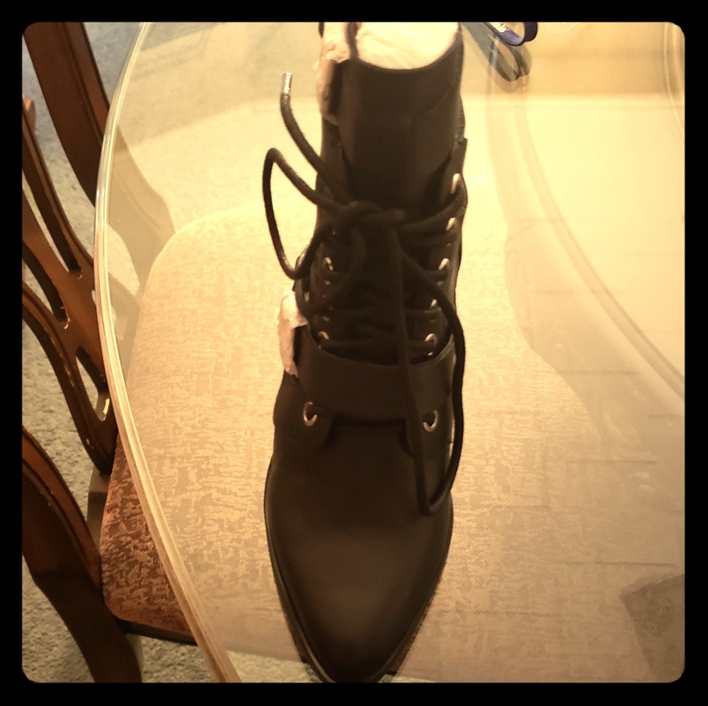 Steve Maddon Boots